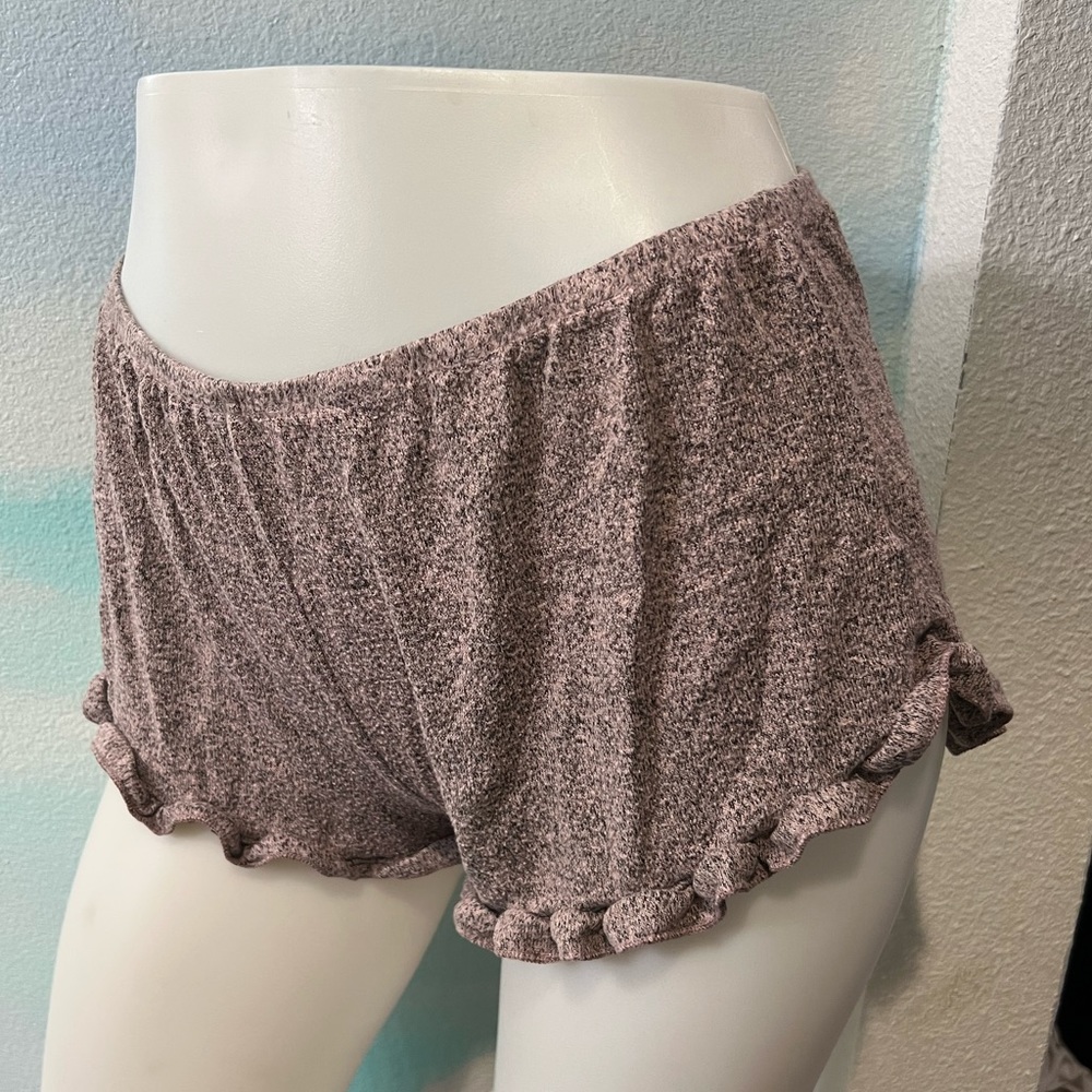 Free Press Ruffle Shorts - Picture 2 of 8